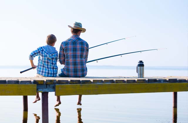 Enjoy fishing with kid